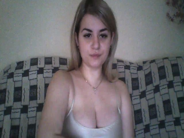 Live sex webcam photo for DianeDirect #272188114