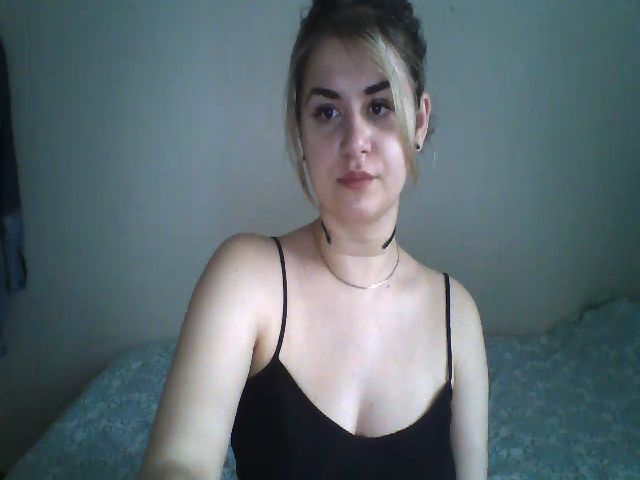 Live sex webcam photo for DianeDirect #272447791