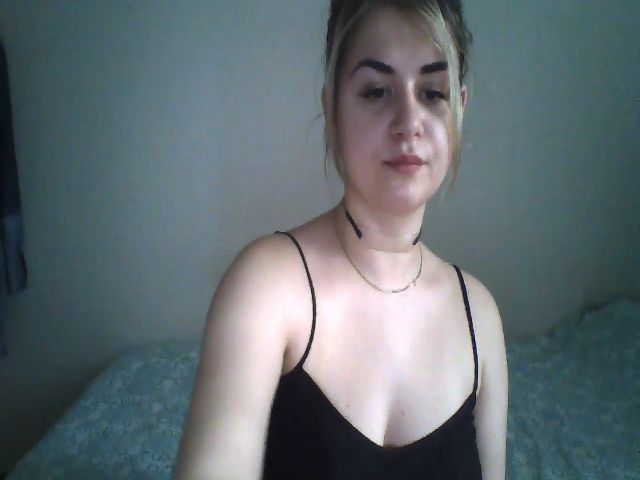 Live sex webcam photo for DianeDirect #272447874