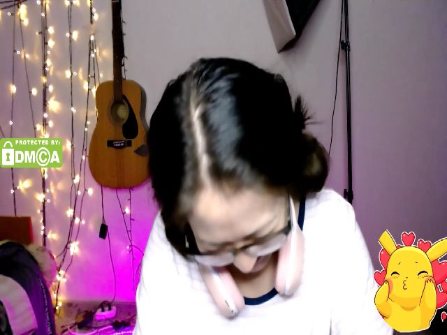 Live sex webcam photo for DiasianDi #273616554