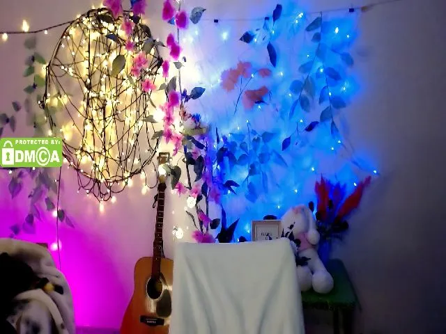 Live sex webcam photo for DiasianDi #273816224