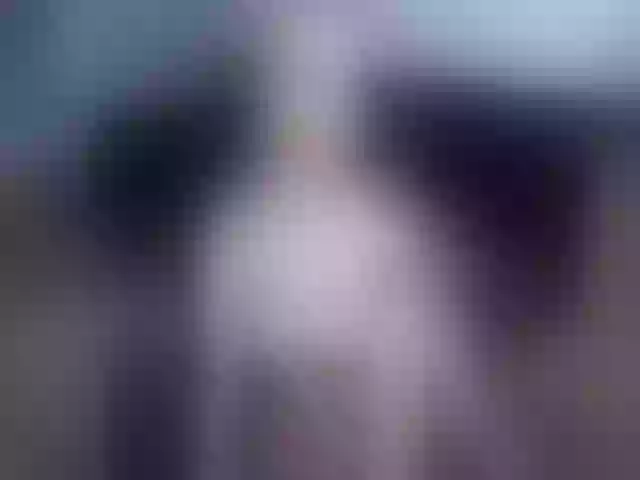 Live sex webcam photo for DiddySweet #272225552