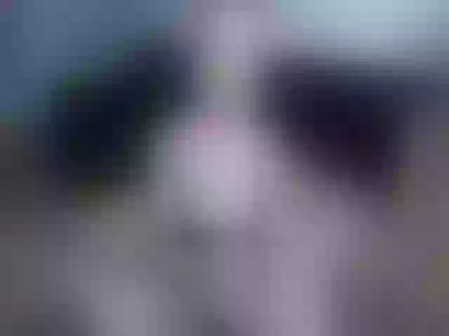 Live sex webcam photo for DiddySweet #272734855