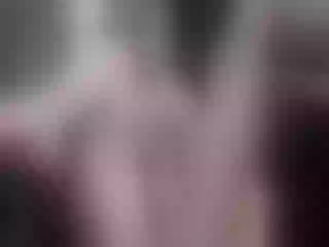 Live sex webcam photo for DiddySweet #272789883