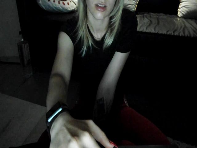 Live sex webcam photo for DinasLibrary #273680304