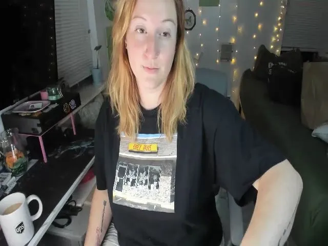 Live sex webcam photo for DinoDarling #273184443