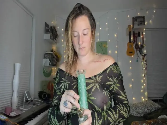 Live sex webcam photo for DinoDarling #273865257