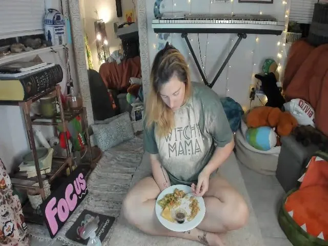 Live sex webcam photo for DinoDarling #274204776