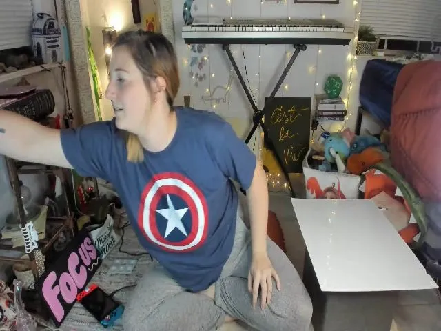 Live sex webcam photo for DinoDarling #274254695
