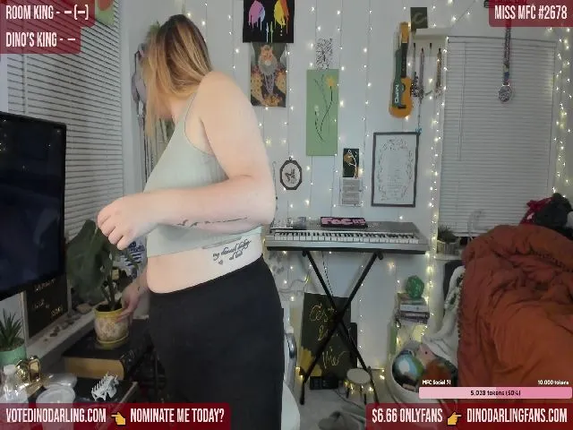 Live sex webcam photo for DinoDarling #274379253