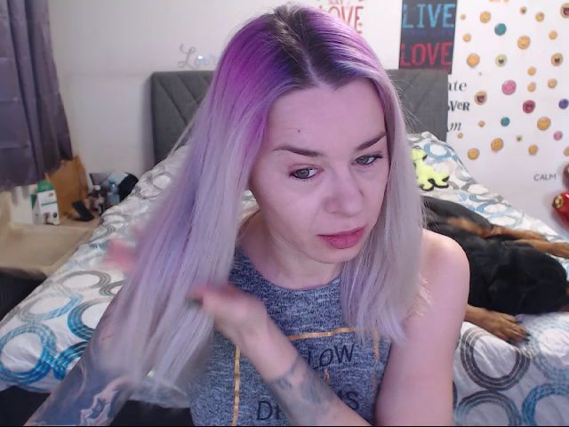 Live sex webcam photo for Directgirl #272423527