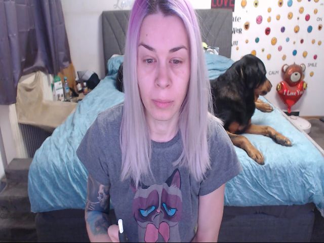 Live sex webcam photo for Directgirl #272492216