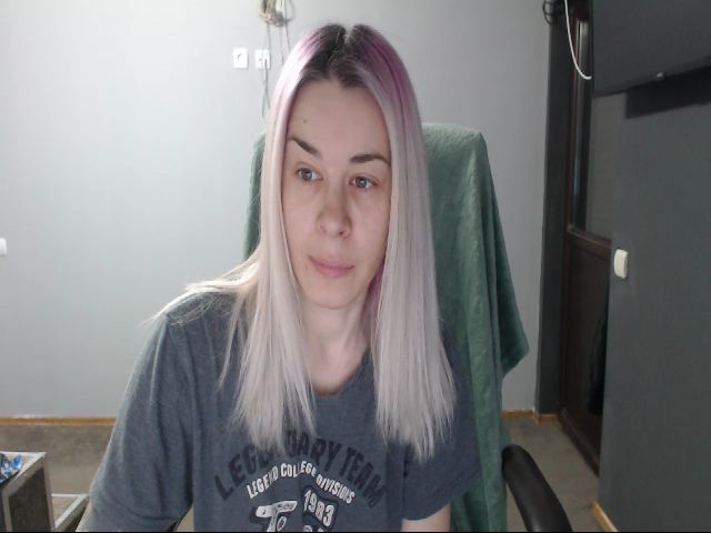 Live sex webcam photo for Directgirl #272851303