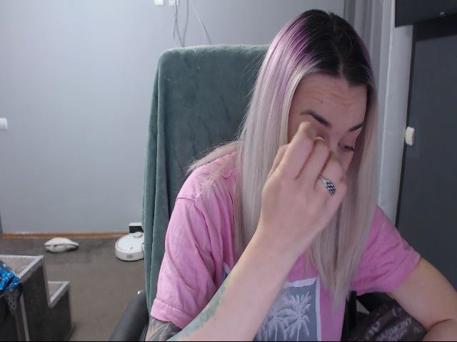 Live sex webcam photo for Directgirl #273010951