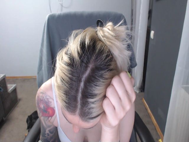 Live sex webcam photo for Directgirl #273990063