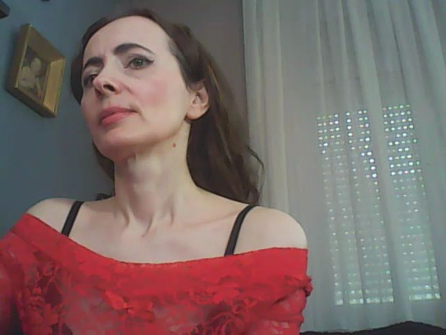 Live sex webcam photo for DivinaDea #273115716