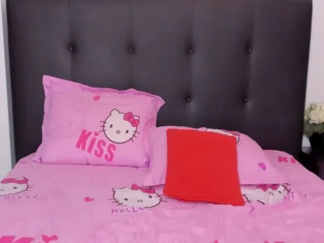 Live sex webcam photo for Diviynne #272995003