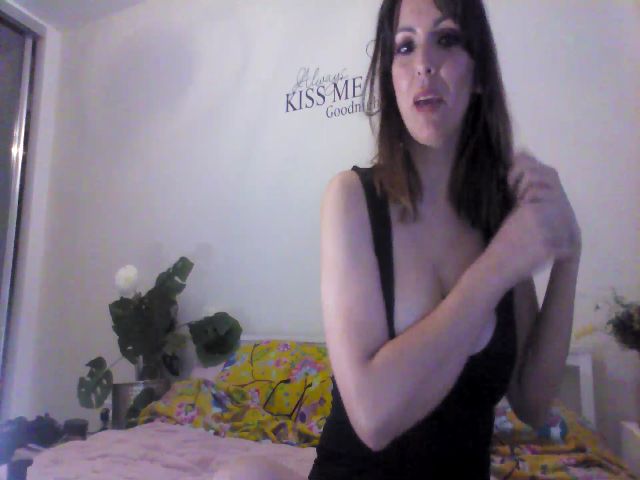 Live sex webcam photo for DixieStark #271980011