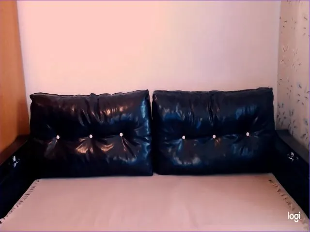 Live sex webcam photo for Dolce_Mimi #271977971