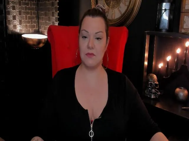 Live sex webcam photo for DominaSadique #272165868