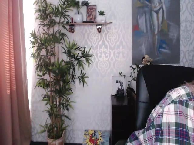 Live sex webcam photo for Dorina_xX #273139478