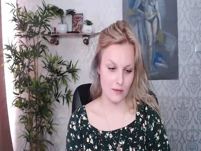 Live sex webcam photo for Dorina_xX #273437575