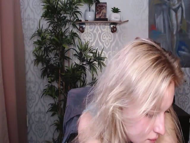 Live sex webcam photo for Dorina_xX #274105919