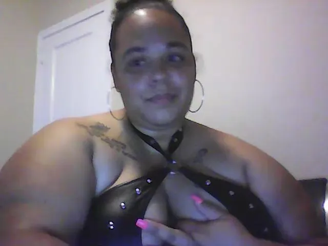 Live sex webcam photo for Dottiepuss #274397581