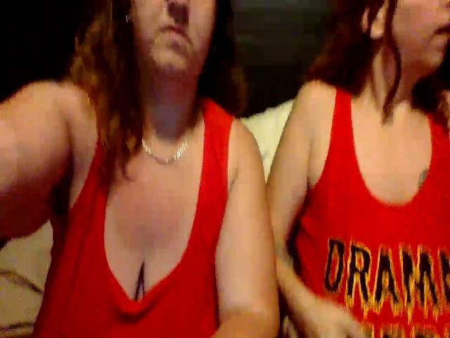 Live sex webcam photo for DoubleDuo84 #273365448