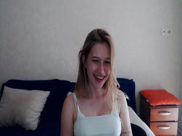 Live sex webcam photo for DreamPeach #274185800