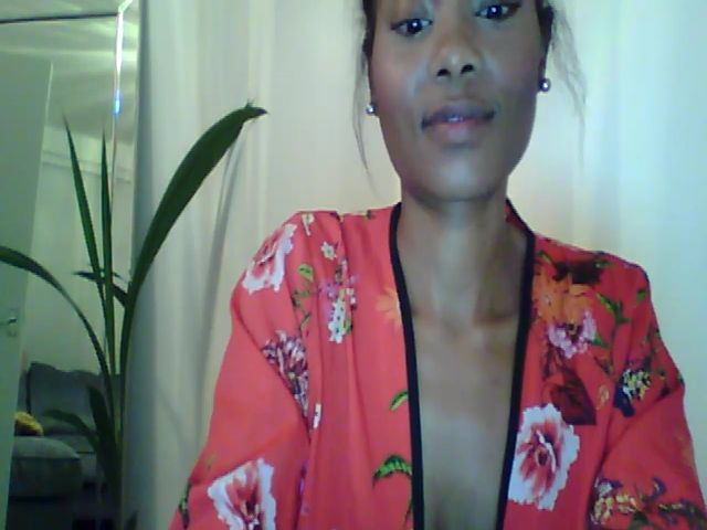 Live sex webcam photo for Dreemm_Ldn #274438865