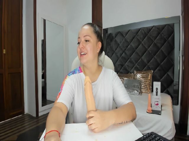 Live sex webcam photo for Dulce_maria_s #272622570