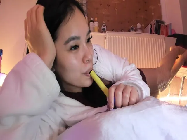 Live sex webcam photo for dumplinghyuga #272903224