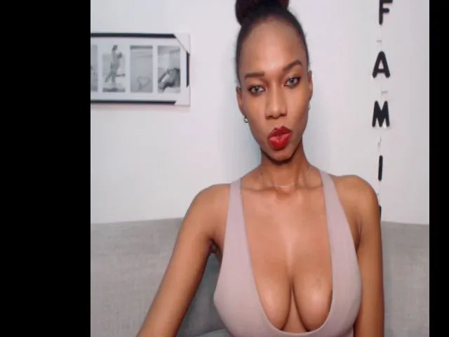 Live sex webcam photo for EBONNY69 #272181362