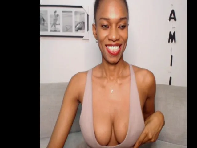 Live sex webcam photo for EBONNY69 #272232767