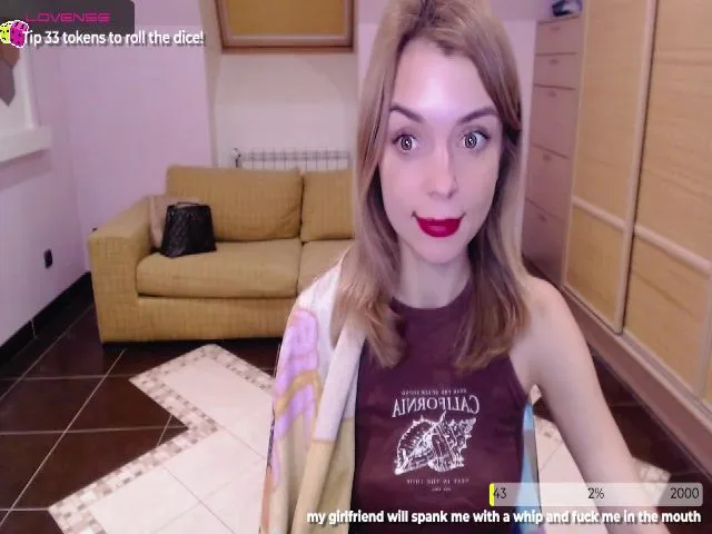 Live sex webcam photo for ELLIEFLOYD #272782007