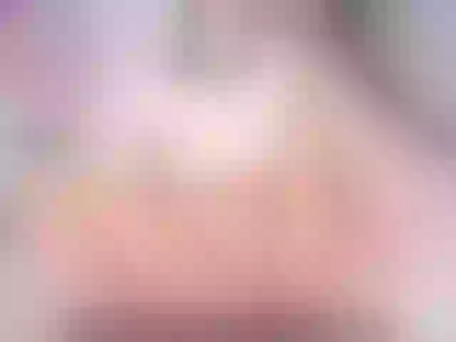 Live sex webcam photo for EMI_333 #273151631