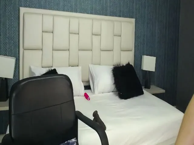 Live sex webcam photo for ETHANJARA #272246143