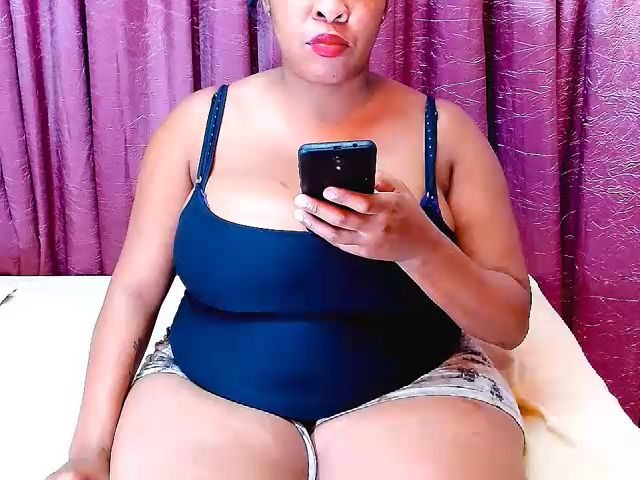 Live sex webcam photo for EbonyLove69 #271701630