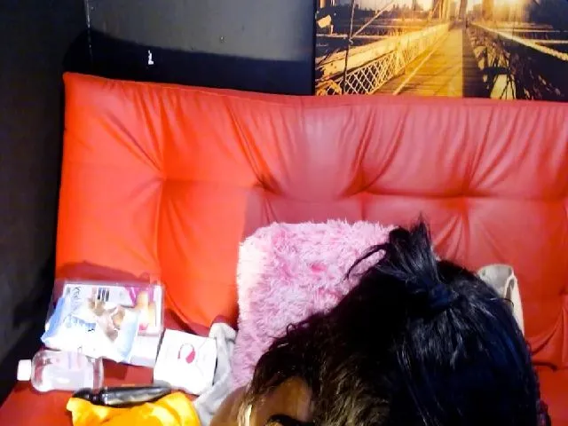 Live sex webcam photo for EbonyXSweet #271567411