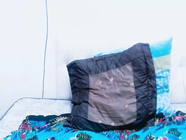 Live sex webcam photo for Ebonyindian07 #272565737