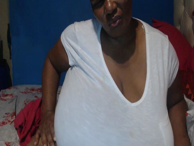 Live sex webcam photo for EbonyxBBW #272531947