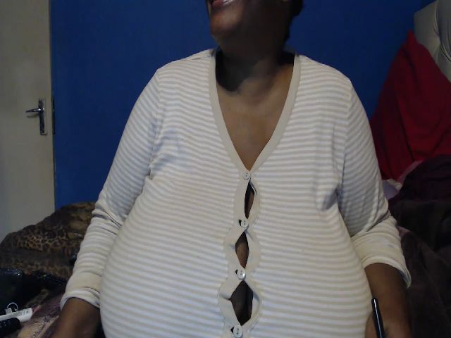 Live sex webcam photo for EbonyxBBW #272748243