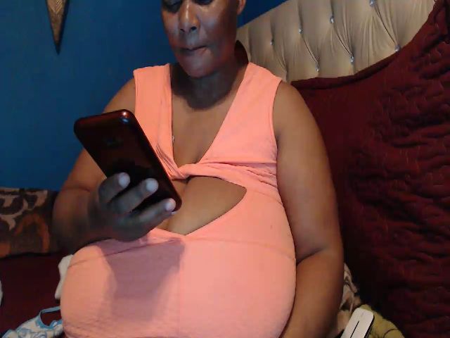 Live sex webcam photo for EbonyxBBW #273450426