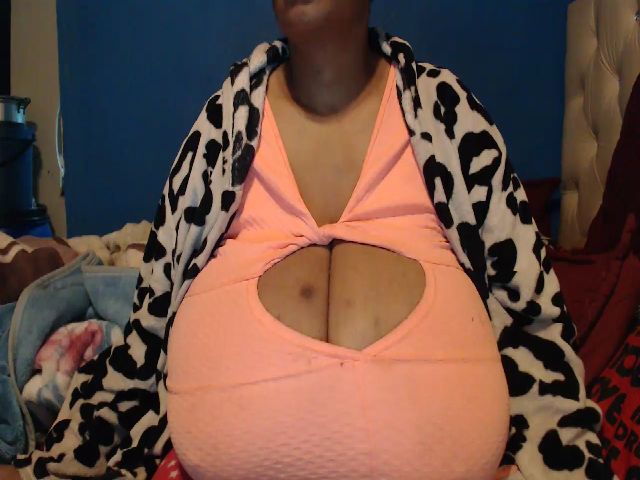 Live sex webcam photo for EbonyxBBW #273594544