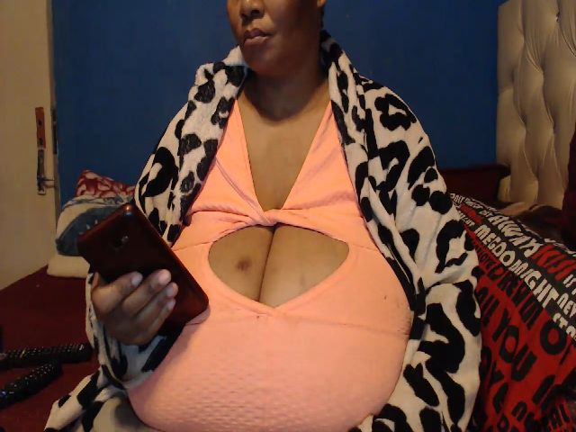 Live sex webcam photo for EbonyxBBW #273606330