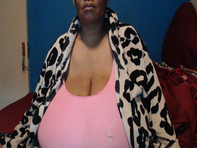 Live sex webcam photo for EbonyxBBW #273707686