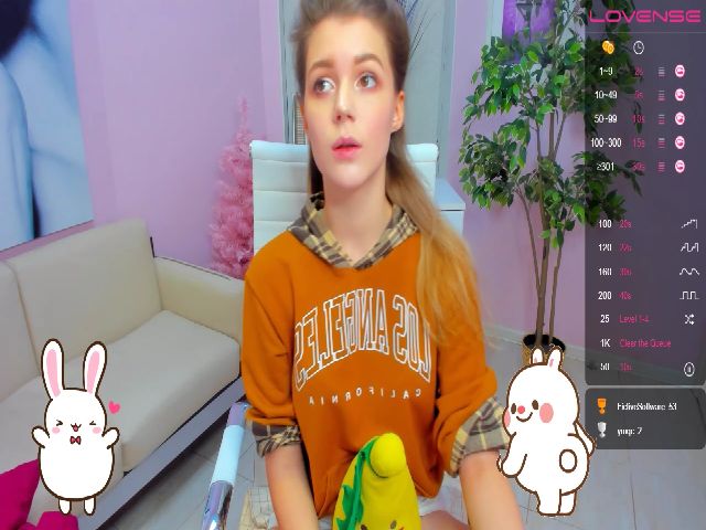 Live sex webcam photo for EchoNymph #271942586