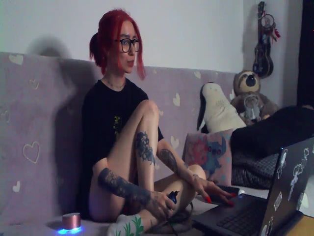 Live sex webcam photo for EeveeViolet #273744927