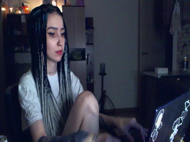 Live sex webcam photo for EeveeViolet #274456250